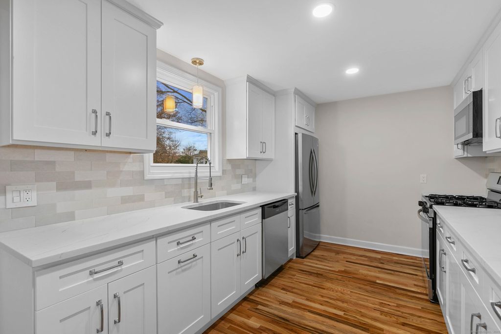 Photo of 484 Pine Rock Avenue, Hamden, CT 06514 (MLS # 24140776)