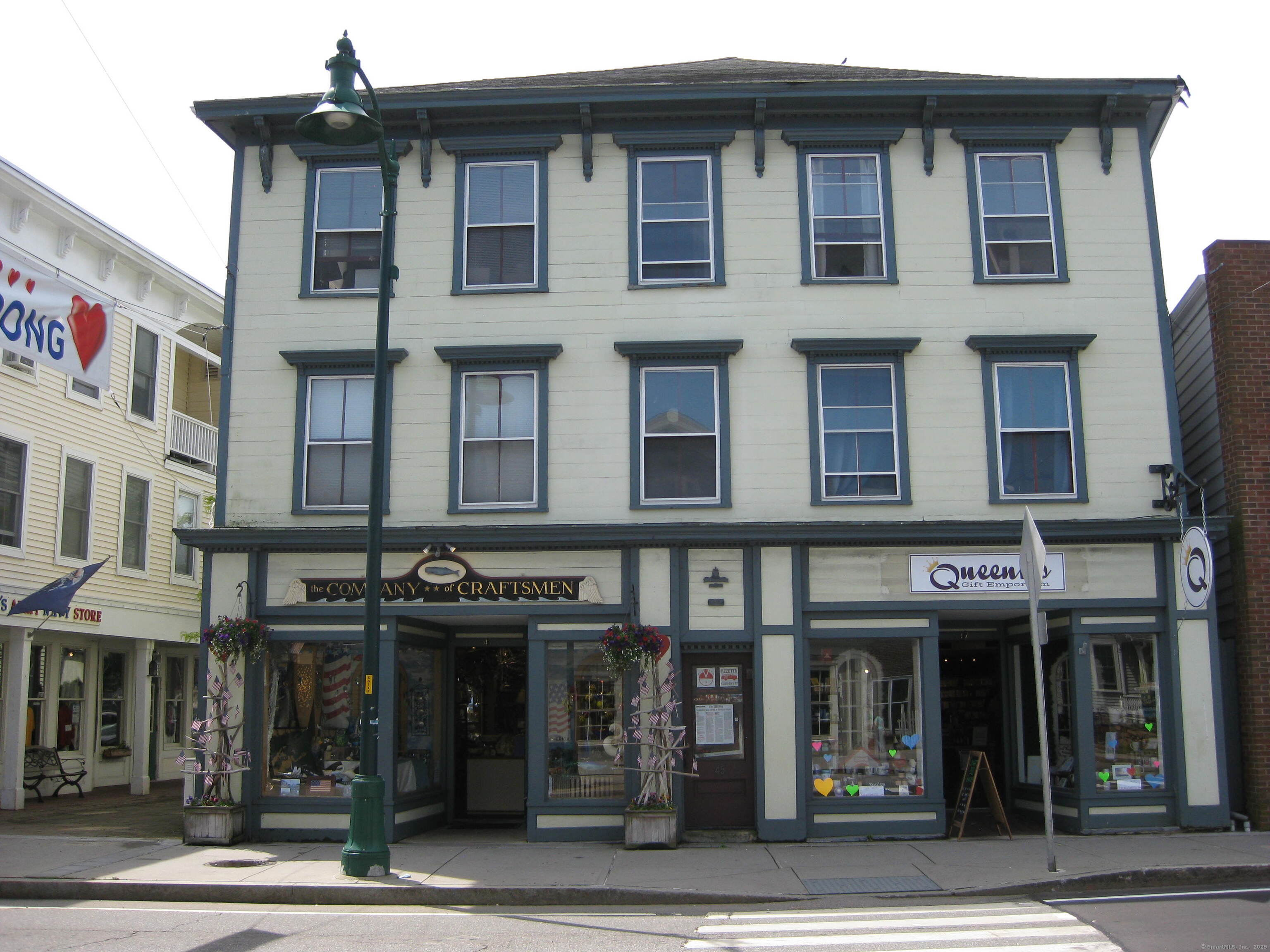 Property for Sale at W Main Street 4, Groton, Connecticut - Bedrooms: 2 
Bathrooms: 1 
Rooms: 4  - $2,095