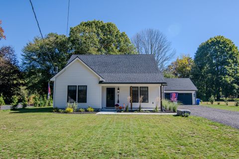 12 Walas Road Plainfield CT 06354