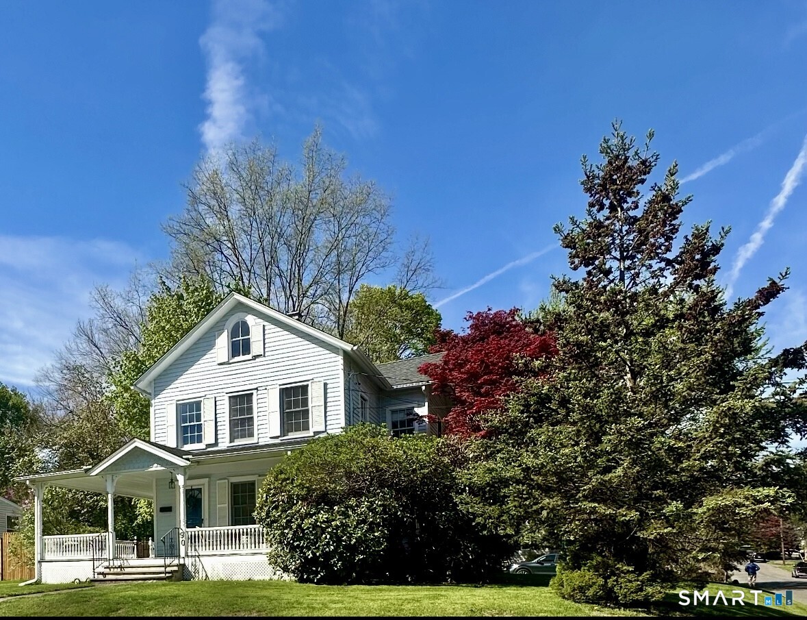 90 Spring Hill Avenue