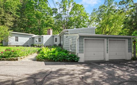 A home in New Canaan