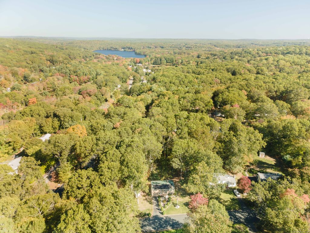 Photo of 6 Marion Drive, East Lyme, CT 06333 (MLS # 24132288)