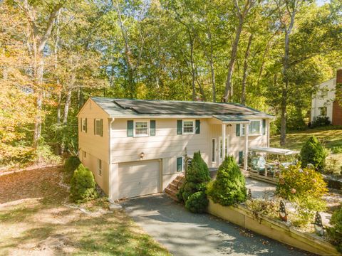 6 Marion Drive East Lyme CT 06333