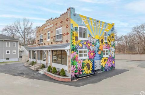 Photo of 141 Bridge Street #Apt. C, Middletown, CT 06457 (MLS # 24140904)