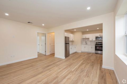 Tiny photo for 141 Bridge Street #Apt. C, Middletown, CT 06457 (MLS # 24140904)