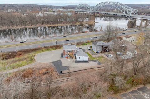 Tiny photo for 141 Bridge Street #Apt. C, Middletown, CT 06457 (MLS # 24140904)