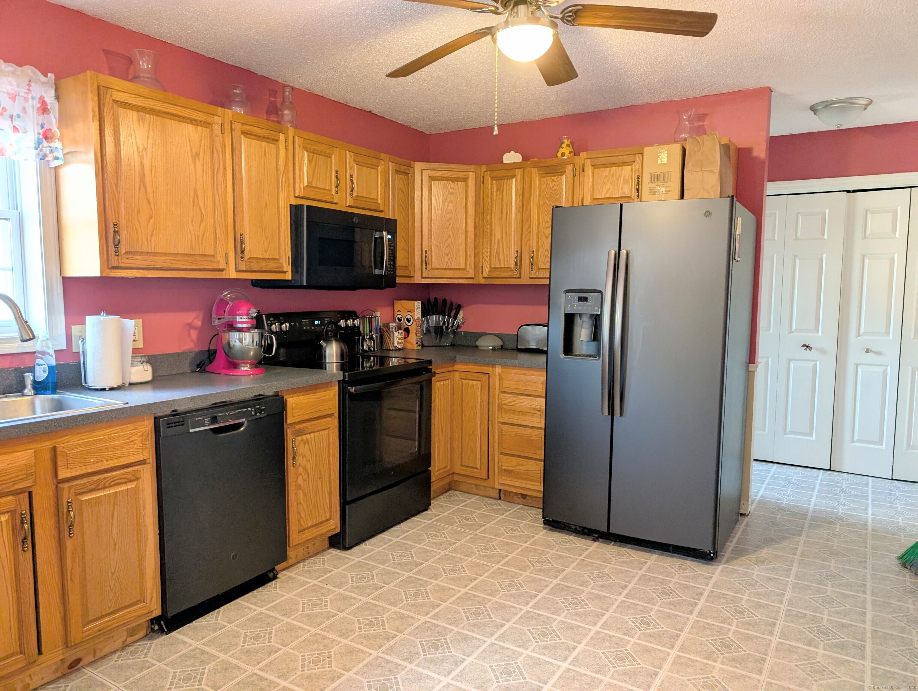 4 Woodcock Lane, New Hartford, Connecticut image 2