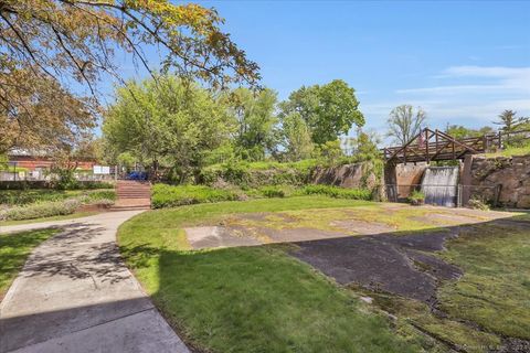 Tiny photo for 222 Williams Street E #416, Glastonbury, CT 06033 (MLS # 24170353)