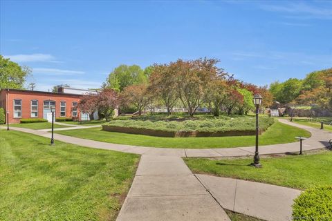 Tiny photo for 222 Williams Street E #416, Glastonbury, CT 06033 (MLS # 24170353)