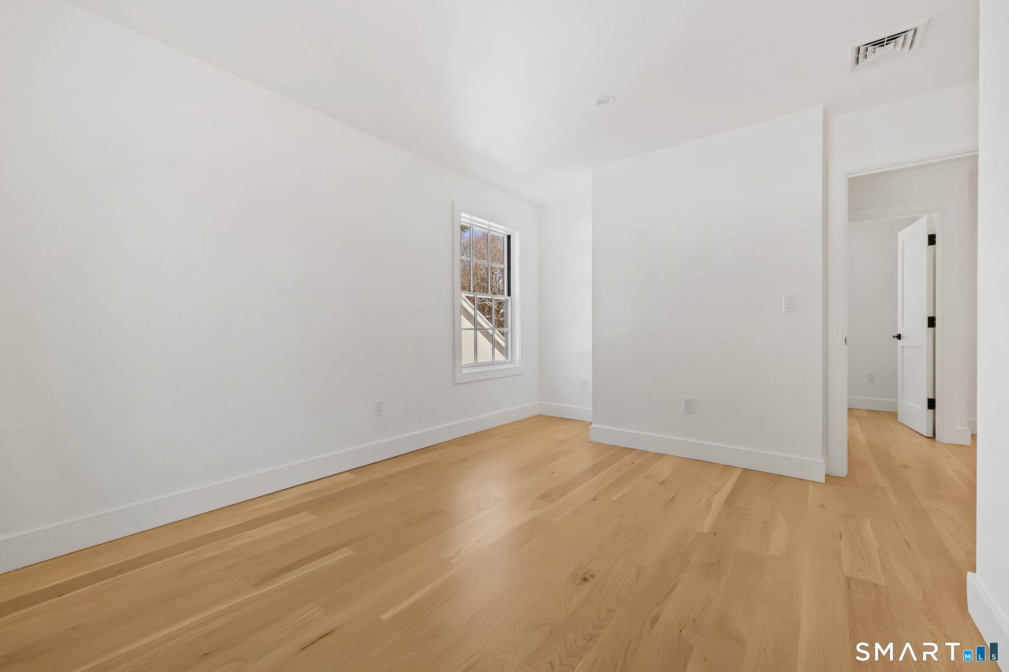 Greenwich, Connecticut 06870, United States, 4 Bedrooms Bedrooms, ,4 BathroomsBathrooms,Residential,Active,256472