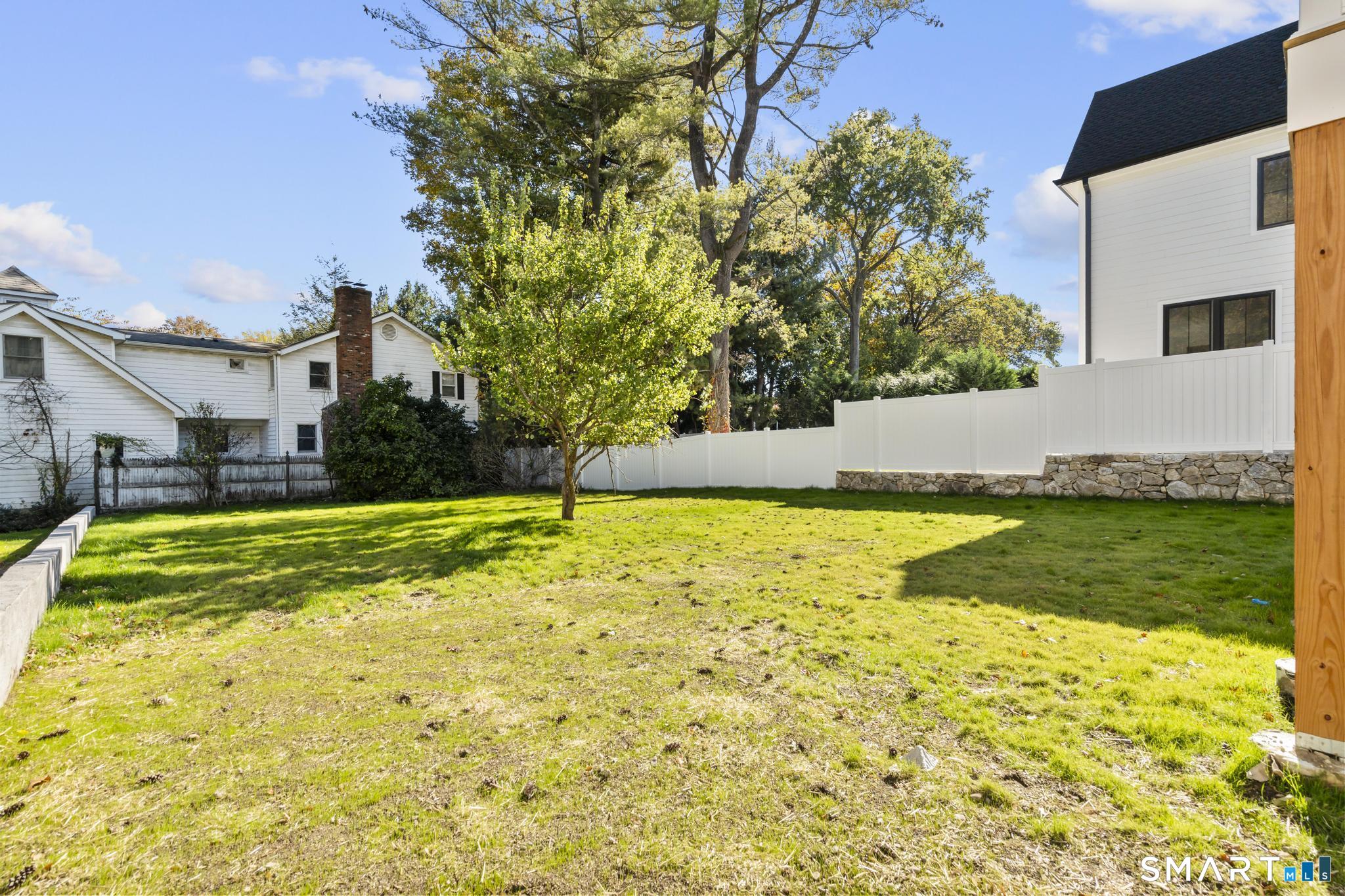 Greenwich, Connecticut 06870, United States, 4 Bedrooms Bedrooms, ,4 BathroomsBathrooms,Residential,Active,256472