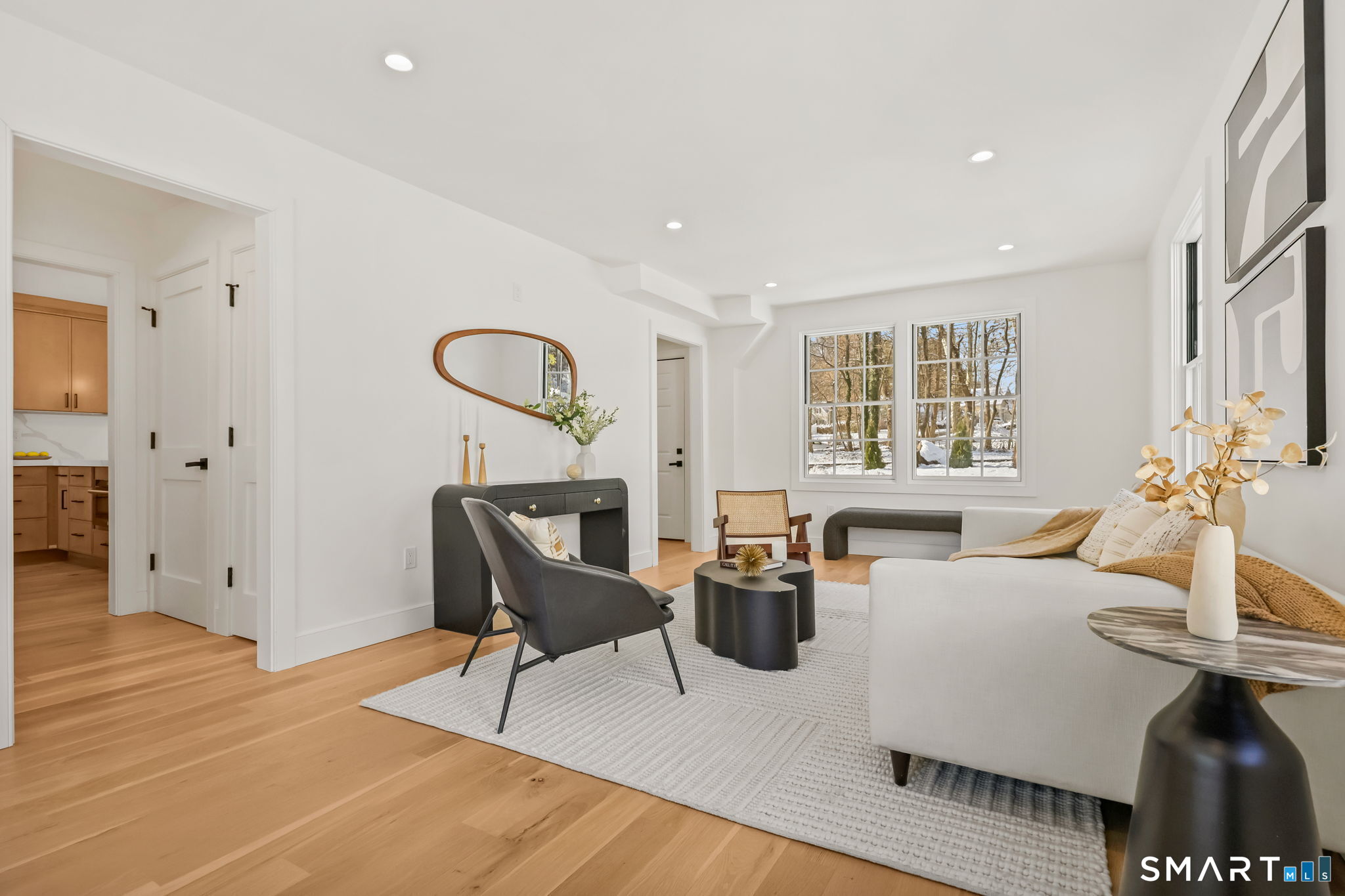 Greenwich, Connecticut 06870, United States, 4 Bedrooms Bedrooms, ,4 BathroomsBathrooms,Residential,Active,256472