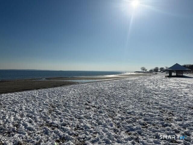 Greenwich, Connecticut 06870, United States, 4 Bedrooms Bedrooms, ,4 BathroomsBathrooms,Residential,Active,256472