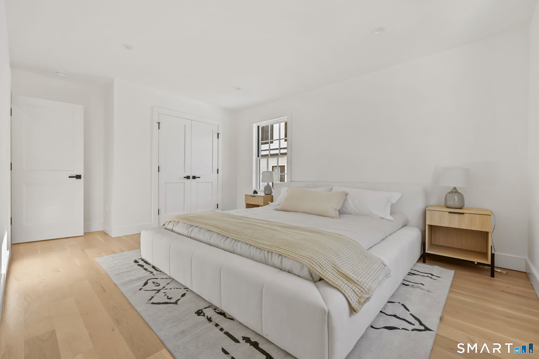 Greenwich, Connecticut 06870, United States, 4 Bedrooms Bedrooms, ,4 BathroomsBathrooms,Residential,Active,256472