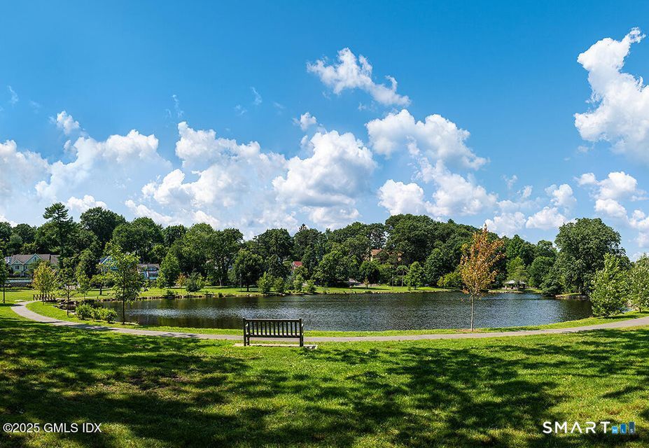 Greenwich, Connecticut 06870, United States, 4 Bedrooms Bedrooms, ,4 BathroomsBathrooms,Residential,Active,256472