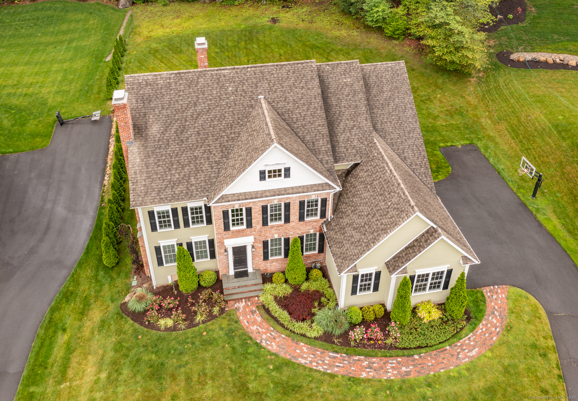 35 Bridgehampton Crossing