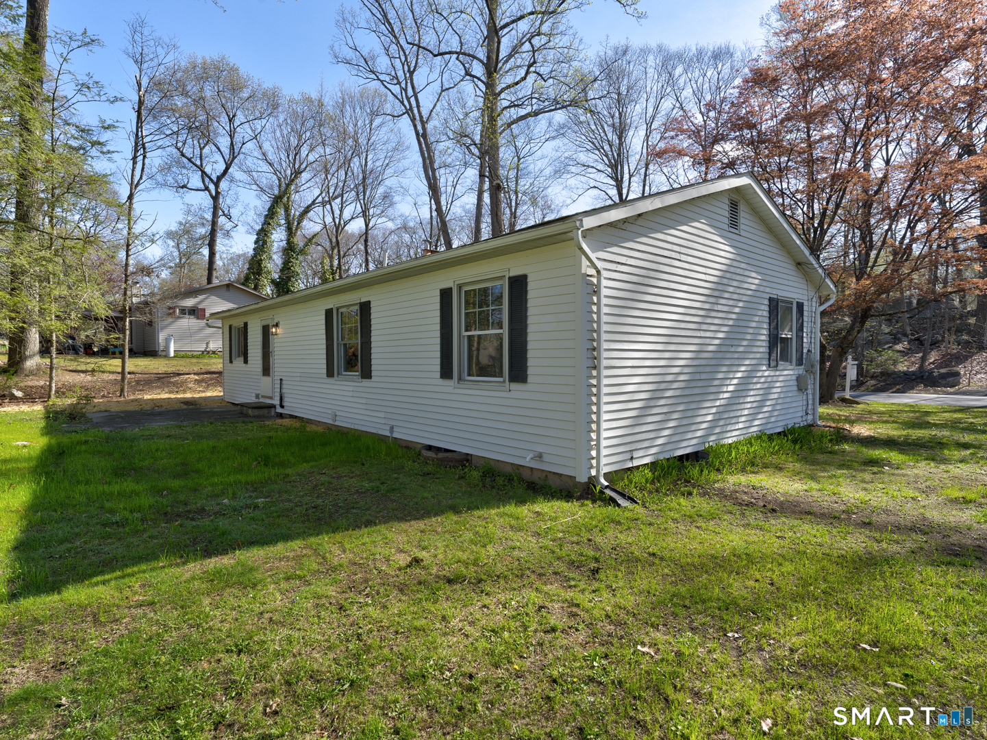 368 Candlewood Lake Road North