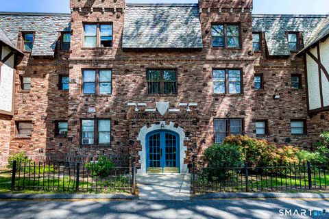 Photo of 16-20 Townley Street #H1, Hartford, CT 06105 (MLS # 24173559)