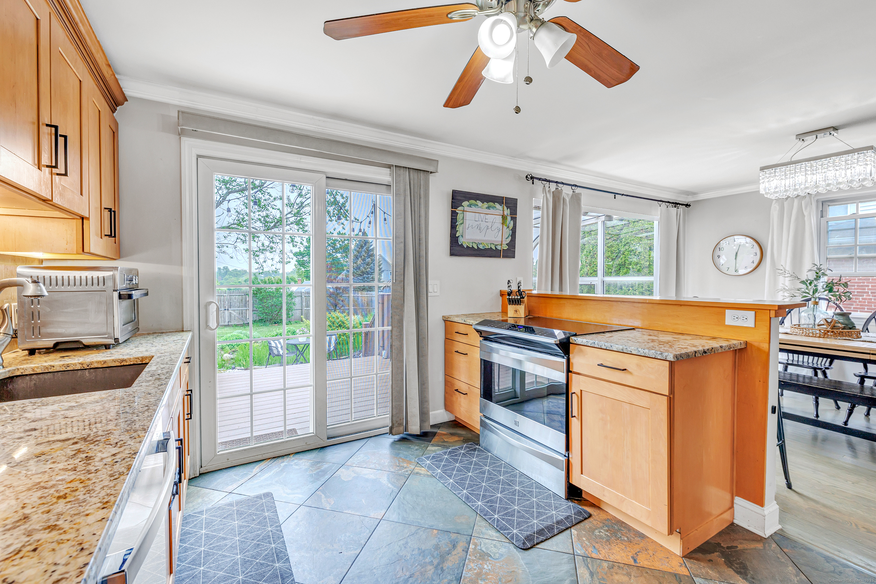239 Bellevue Avenue, West Haven, Connecticut image 14