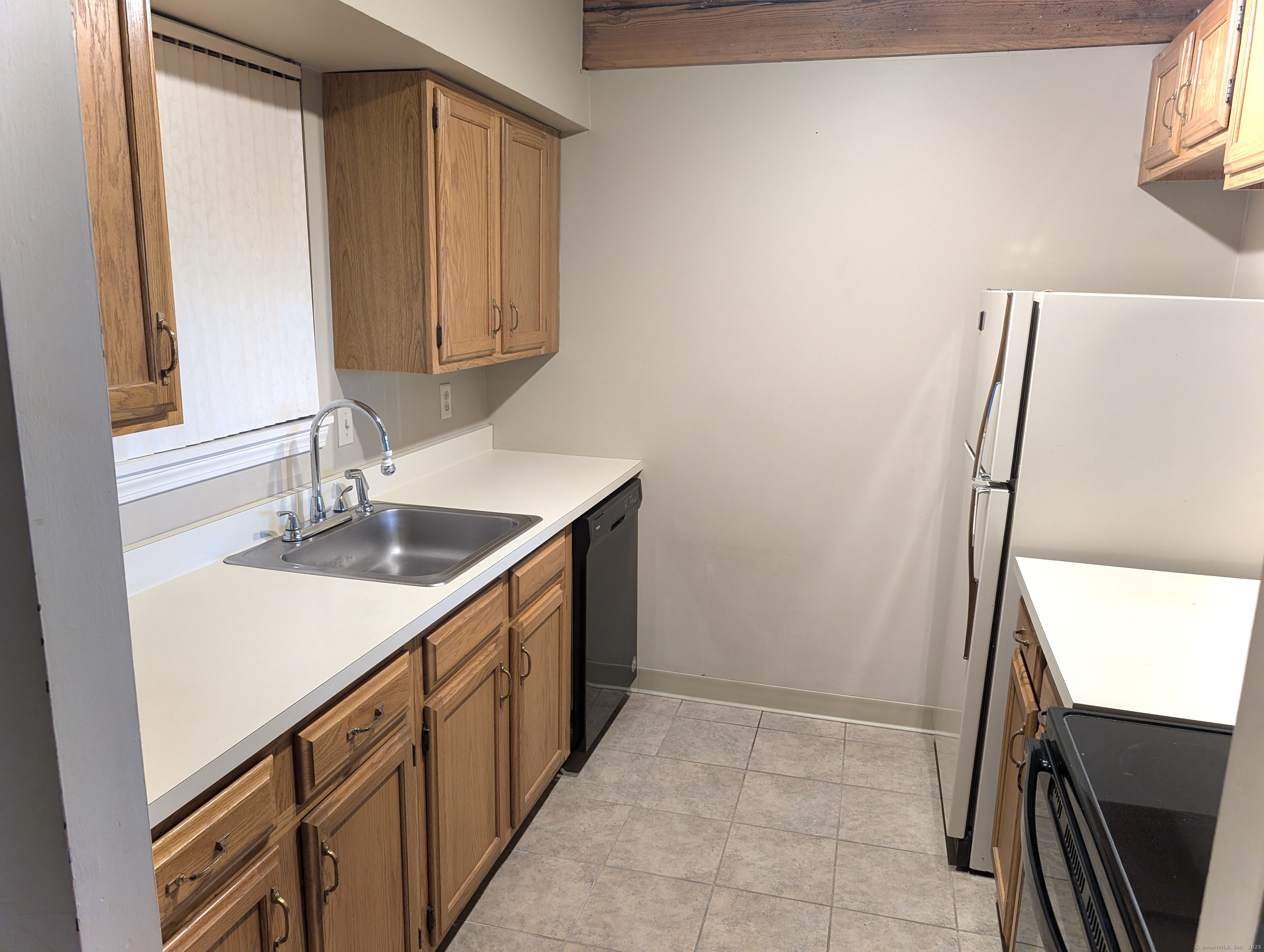 839 Main Street #APT 28, Torrington, Connecticut image 8
