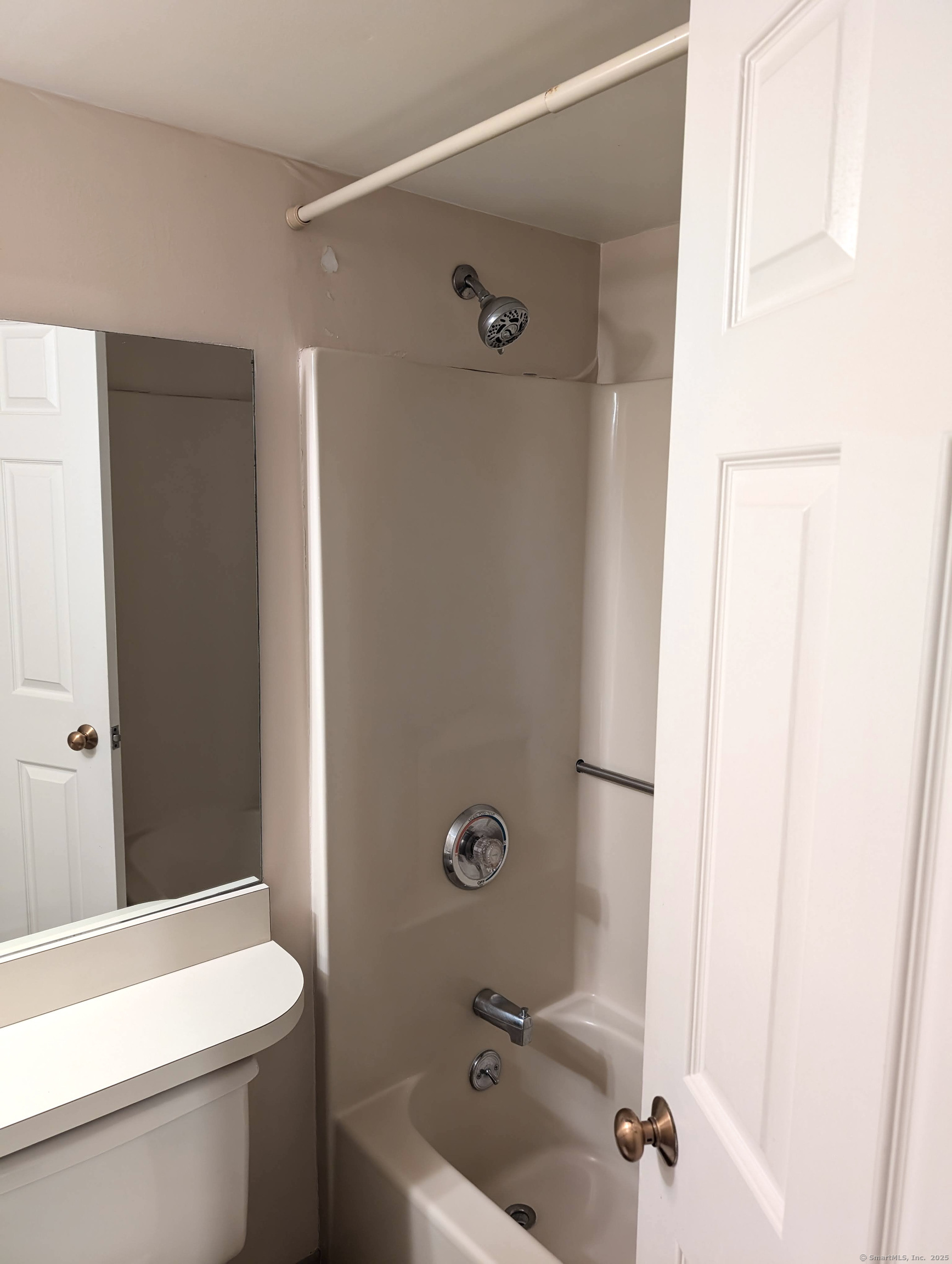 839 Main Street #APT 28, Torrington, Connecticut image 15