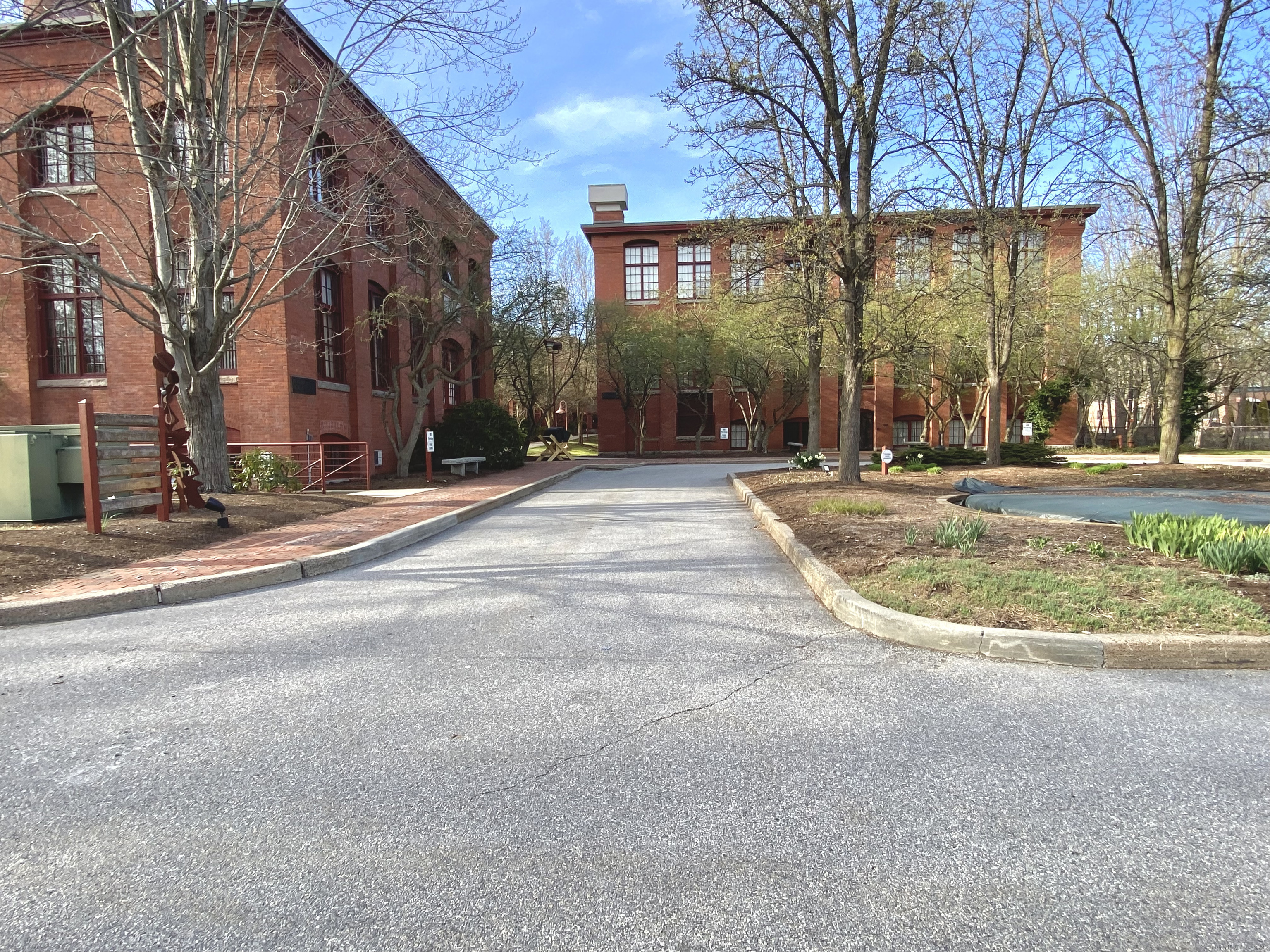 839 Main Street #APT 28, Torrington, Connecticut image 3