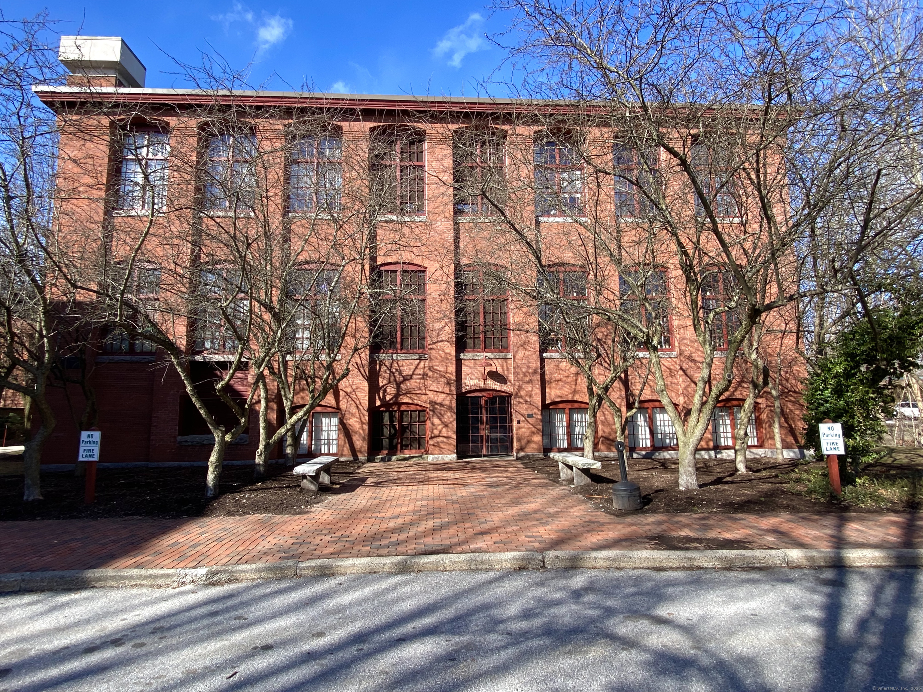 Property for Sale at Main Street Apt 28, Torrington, Connecticut - Bedrooms: 1 
Bathrooms: 1 
Rooms: 3  - $139,900