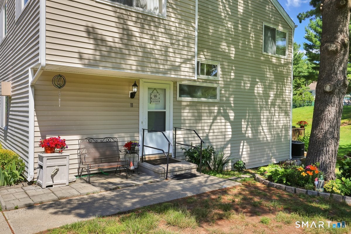 11 Watch Hill Circle 11