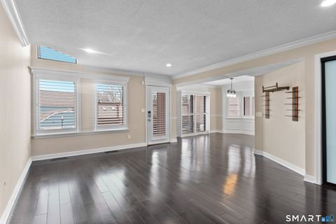 Tiny photo for 141 Spring Glen #141, Shelton, CT 06484 (MLS # 24144562)