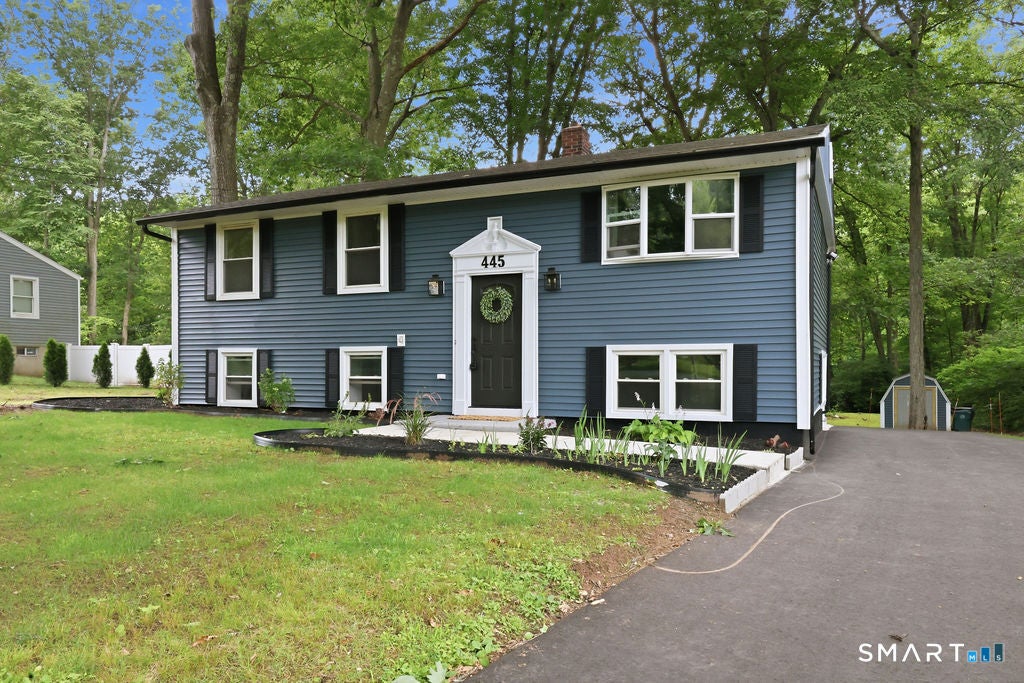 445 Lincoln Drive
