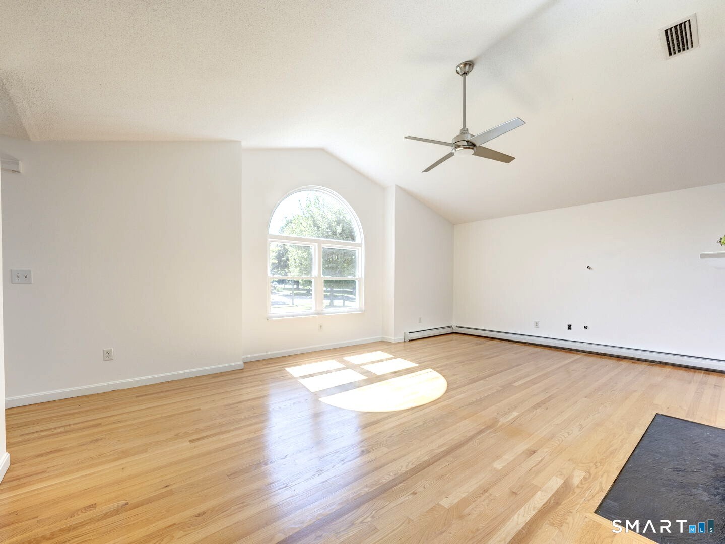11 Avondale Lane
