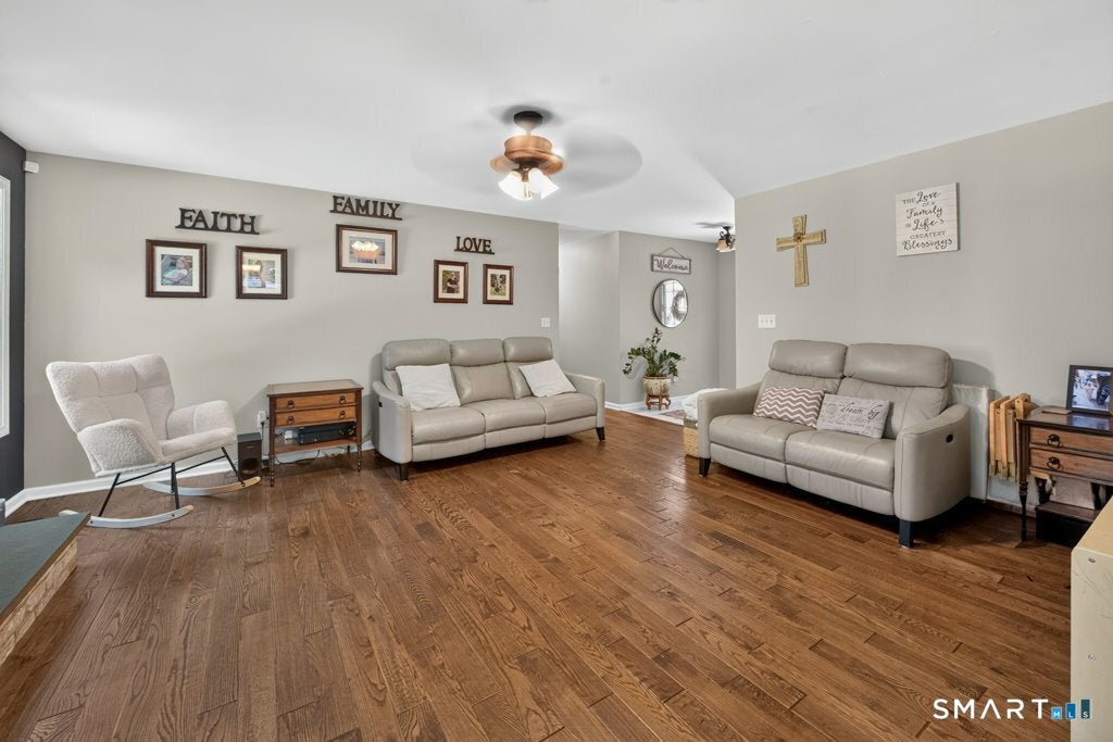 48-A Steep Hill Road