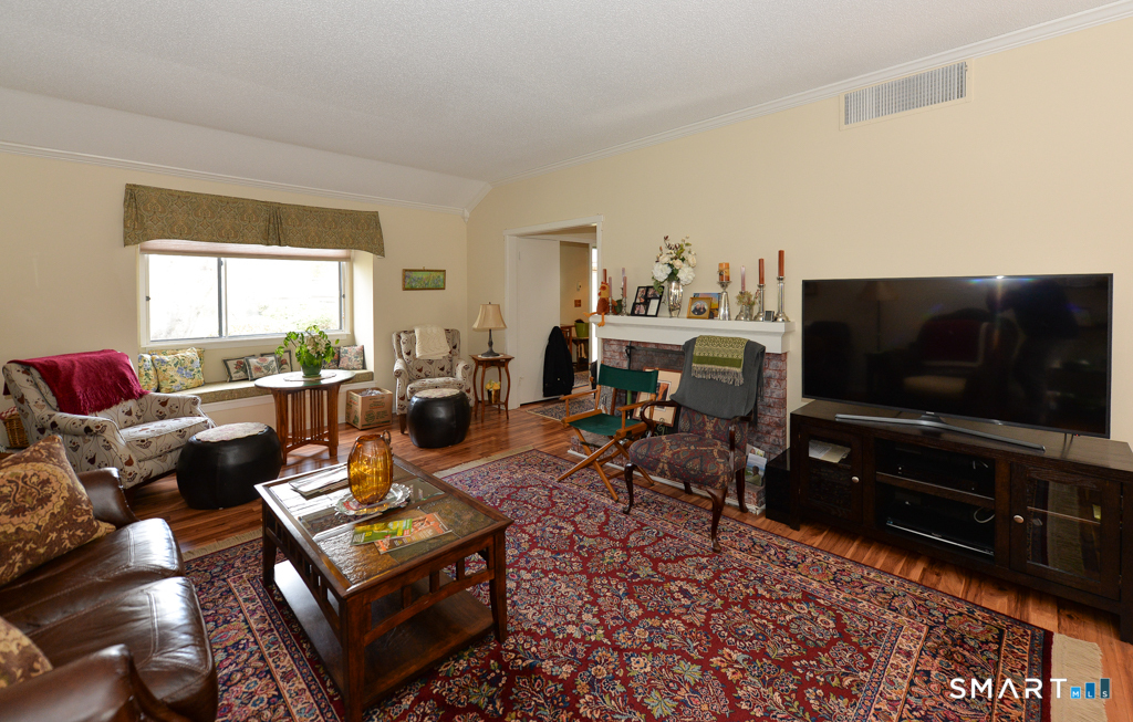 738 Heritage Village A