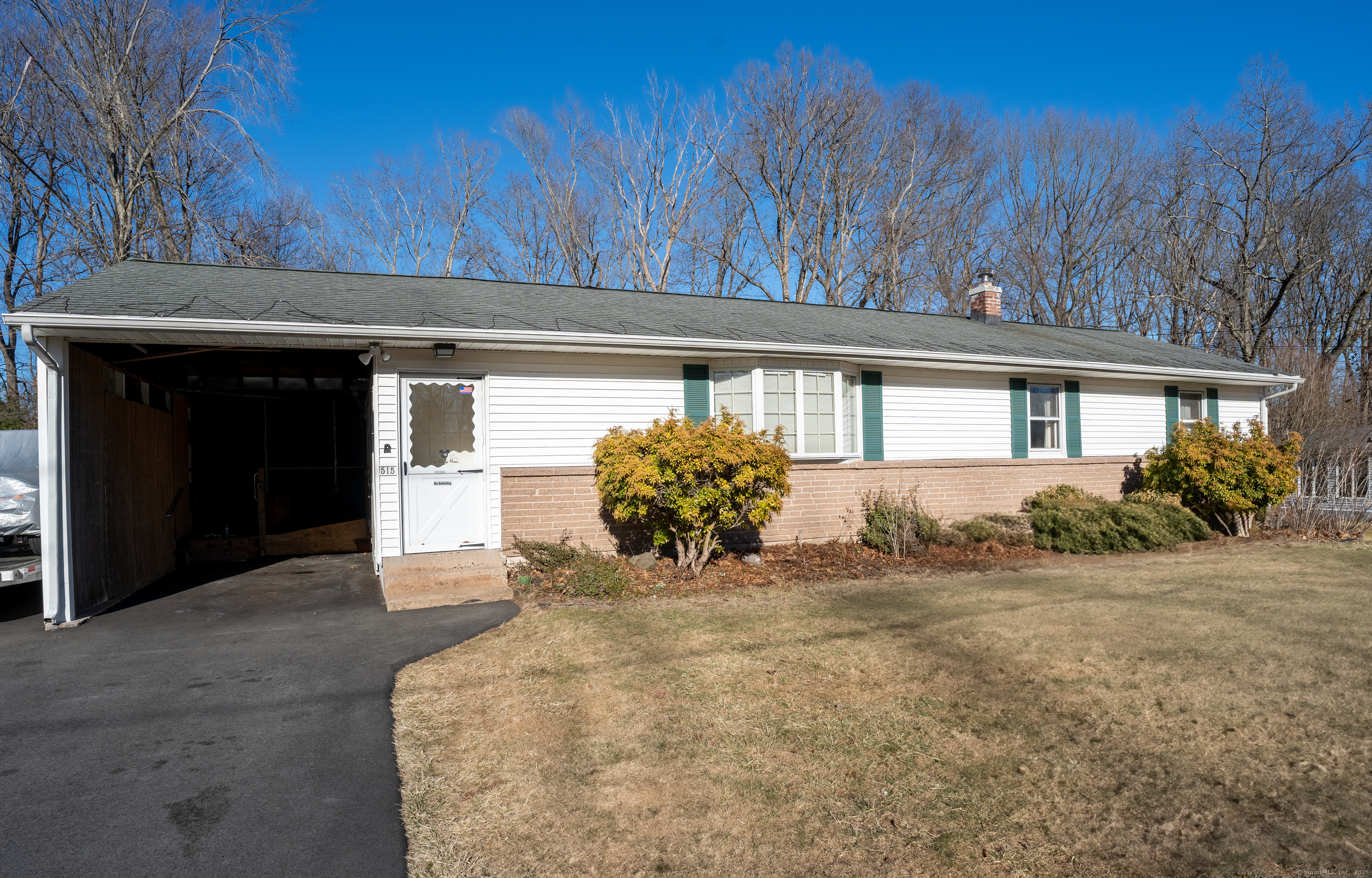 5th Ridge Road, Wallingford, Connecticut - 3 Bedrooms  
2 Bathrooms  
6 Rooms - 