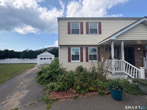 Photo of 117 Footpath Lane, East Hartford, CT 06118 (MLS # 24194106)