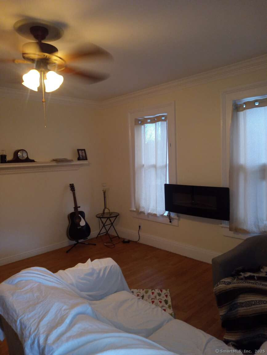 7 Locust Avenue