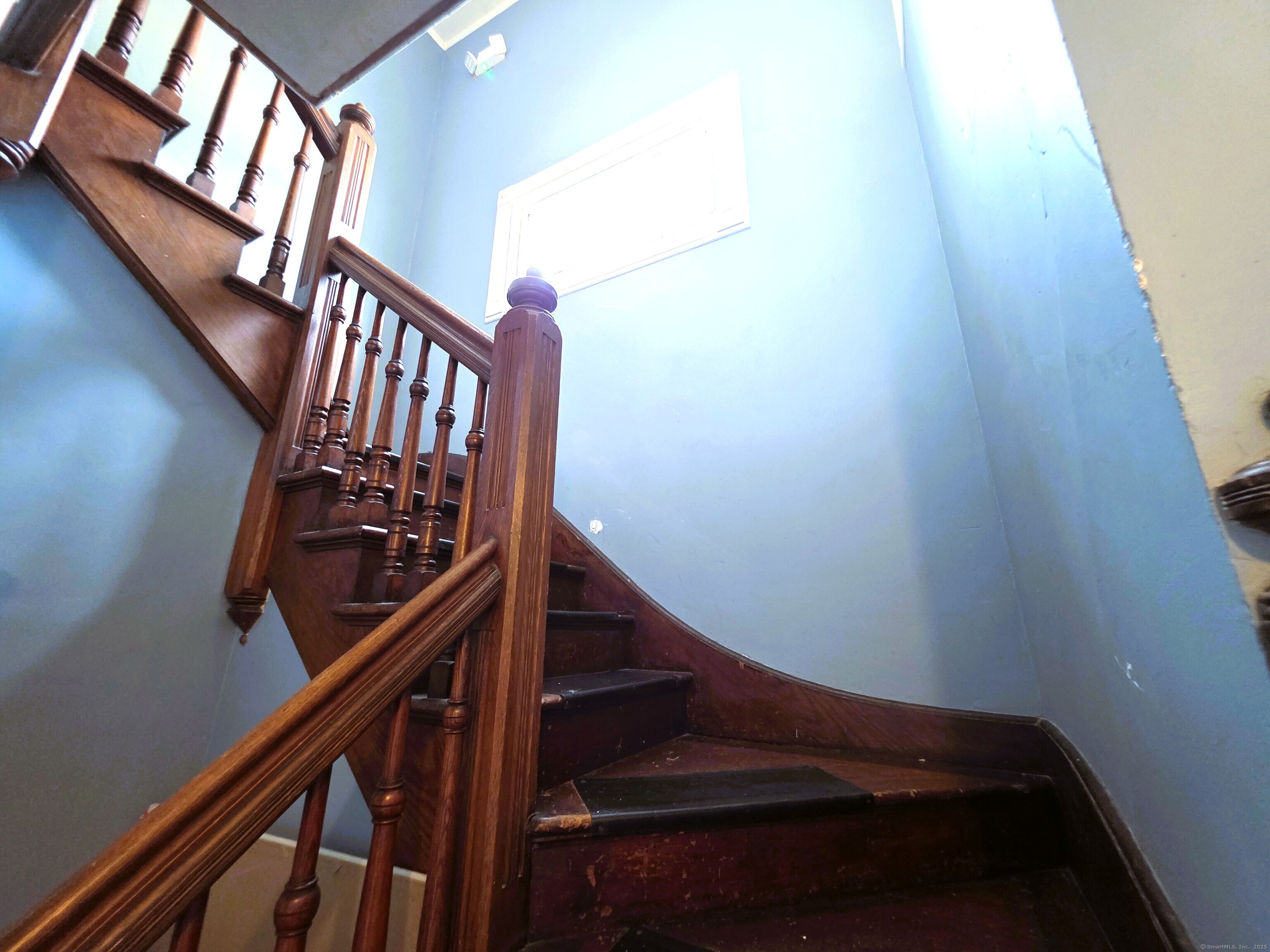 388 Whitney Avenue Apt 2