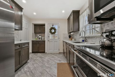 Tiny photo for 154 Knox Road, Stamford, CT 06907 (MLS # 24149018)