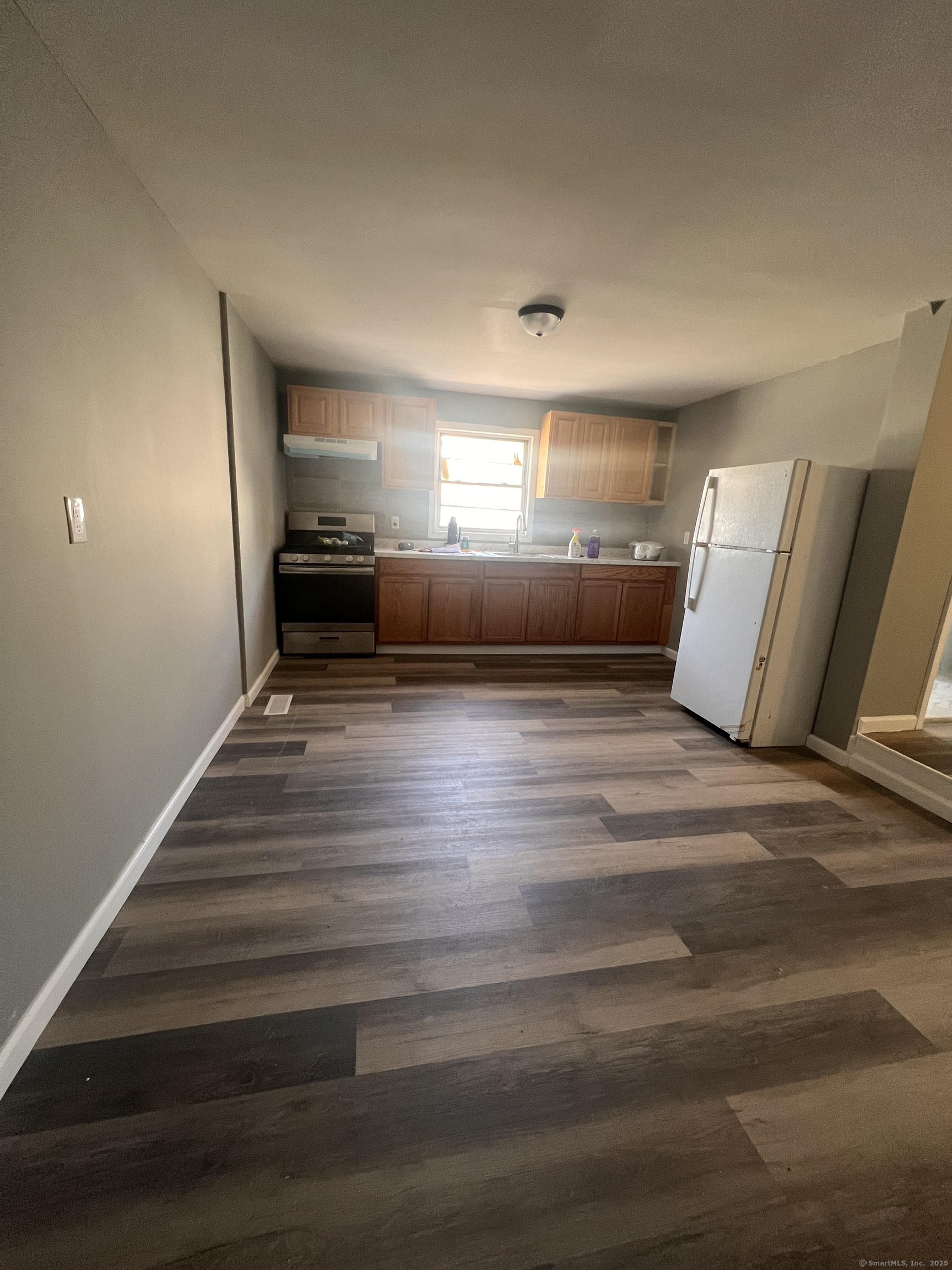 Blatchley Avenue, New Haven, Connecticut - 3 Bedrooms  
1 Bathrooms  
6 Rooms - 