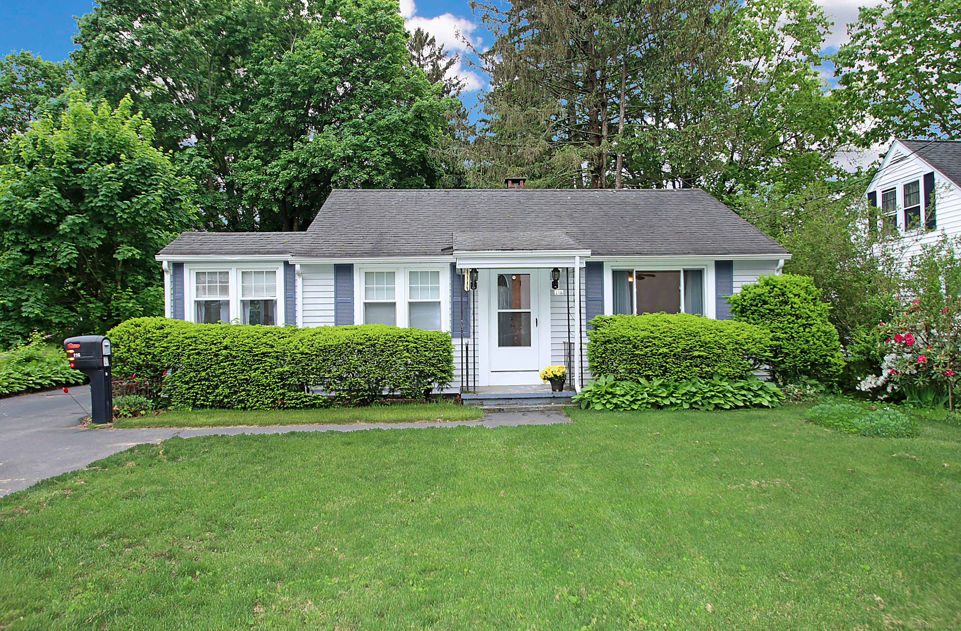 Property for Sale at Cutlery Avenue, Meriden, Connecticut - Bedrooms: 2 
Bathrooms: 1 
Rooms: 4  - $221,500