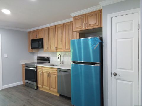 Tiny photo for 74 Washington Road #APT 16, Woodbury, CT 06798 (MLS # 24137512)