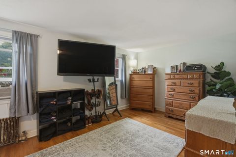 Tiny photo for 2 Stephen Street, Manchester, CT 06040 (MLS # 24187154)