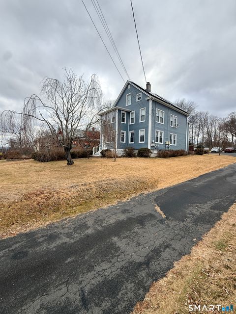 Photo of 624 Pine Street #1 Fl, Bristol, CT 06010 (MLS # 24150277)