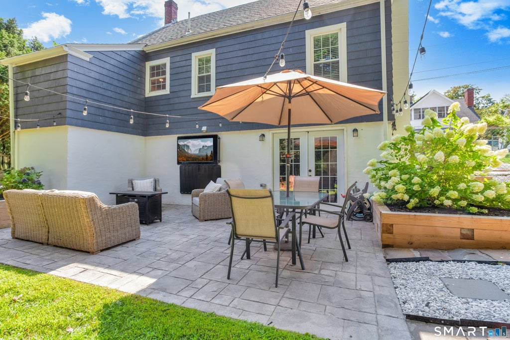 Photo of 14 Lincoln Avenue, Branford, CT 06405 (MLS # 24200366)