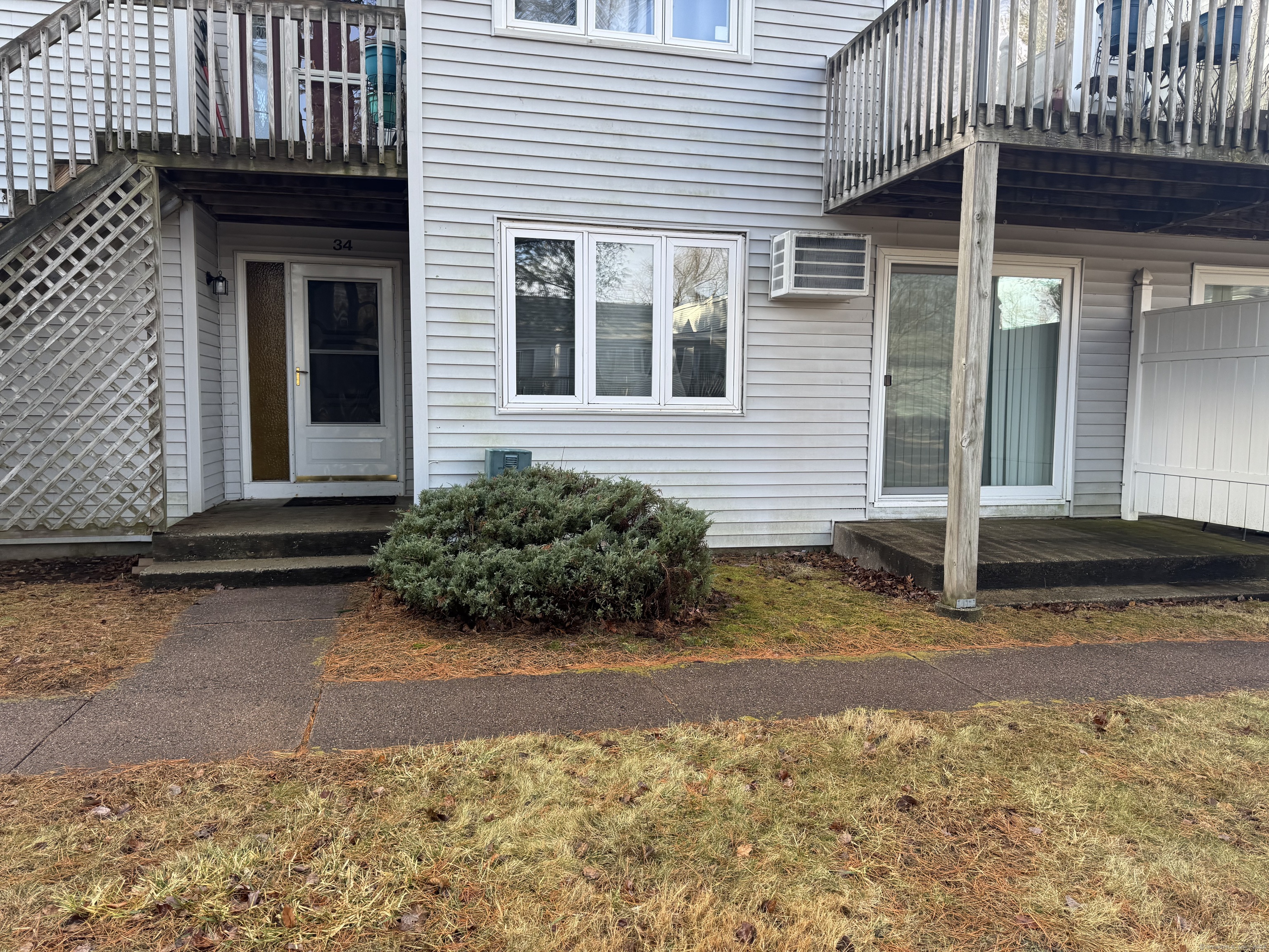 85 Old Town Road 34, Vernon, Connecticut - 1 Bedrooms  
1 Bathrooms  
3 Rooms - 