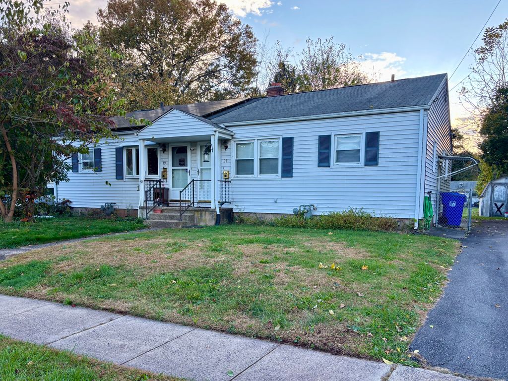 Photo of 21 7th Street, Newington, CT 06111 (MLS # 24134798)