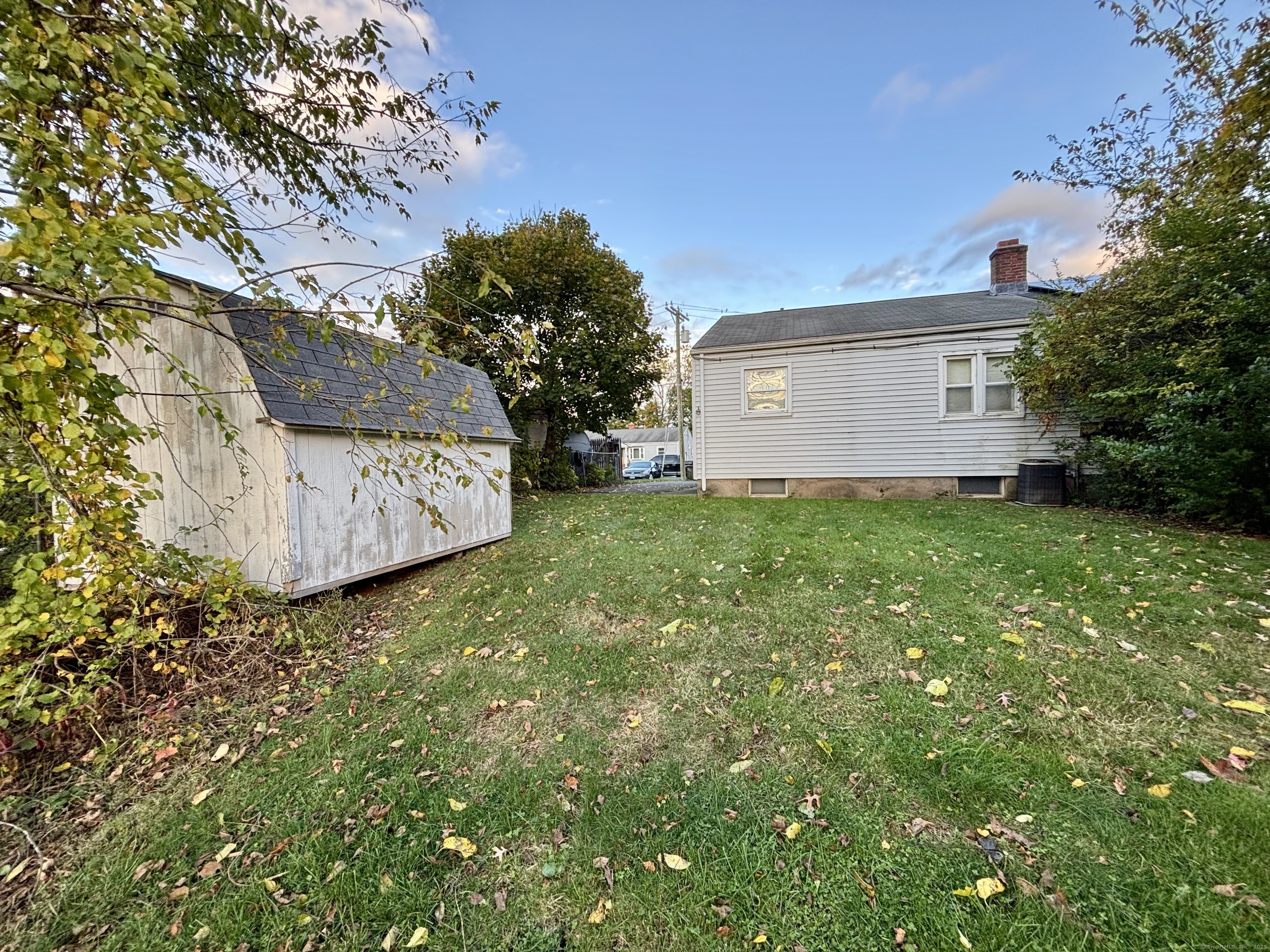 Newington, Connecticut 06111, United States, 2 Bedrooms Bedrooms, ,1 BathroomBathrooms,Residential,Active,231355