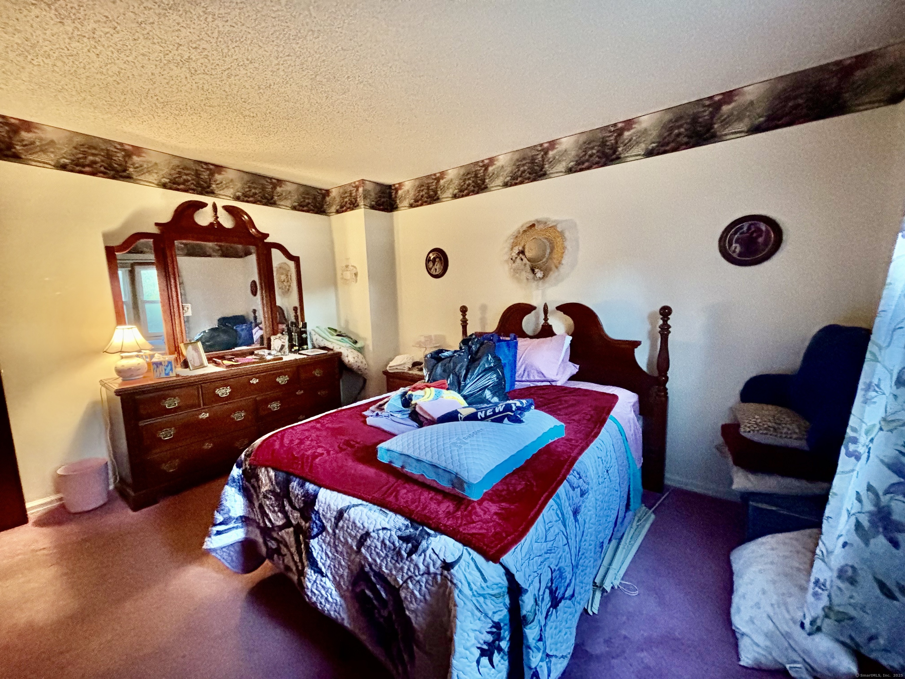 Newington, Connecticut 06111, United States, 2 Bedrooms Bedrooms, ,1 BathroomBathrooms,Residential,Active,231355