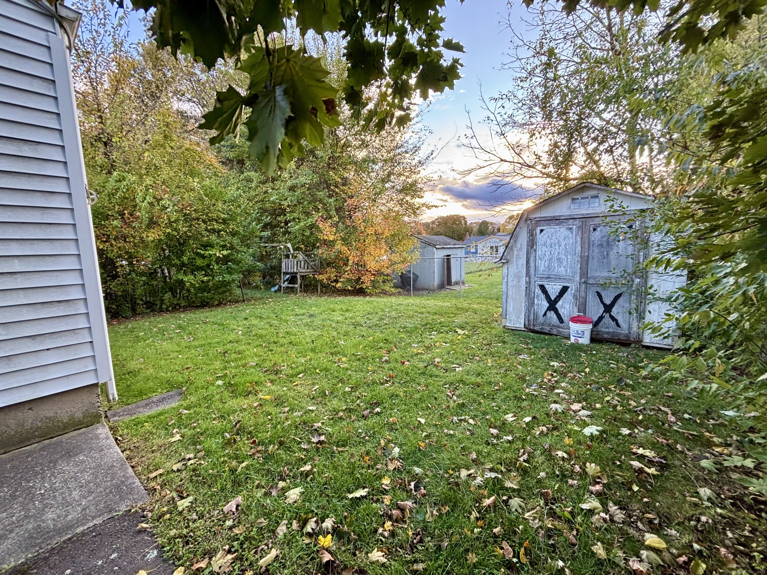 Newington, Connecticut 06111, United States, 2 Bedrooms Bedrooms, ,1 BathroomBathrooms,Residential,Active,231355