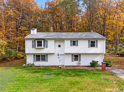 Photo of 62 Yantic Lane, Norwich, CT 06360 (MLS # 24214126)